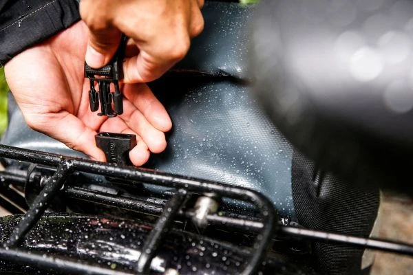 Ortlieb Back-Roller Classic QL 2.1 Sun Yellow-Black Pair 2x20 L 3 Ortlieb Back-Roller Classic QL 2.1 Sun Yellow-Black Pair 2x20 L - Bilde 3